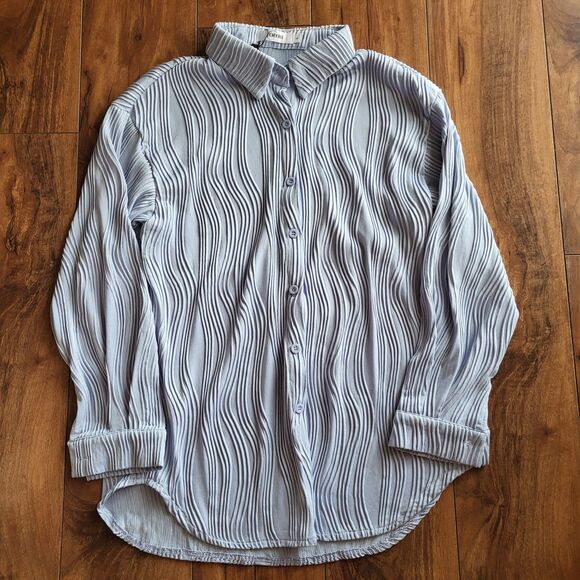 Womens Textured Blouse Size Small Light Blue Longsleeve Button Down Work Casual - Picture 1 of 7